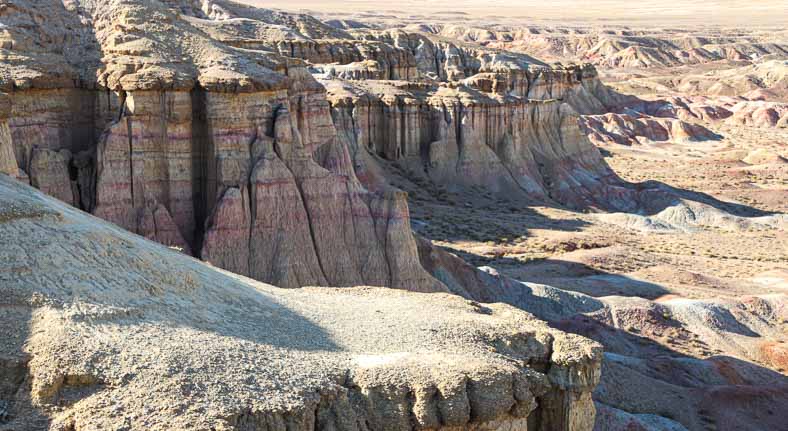 Gobi desert cliffs