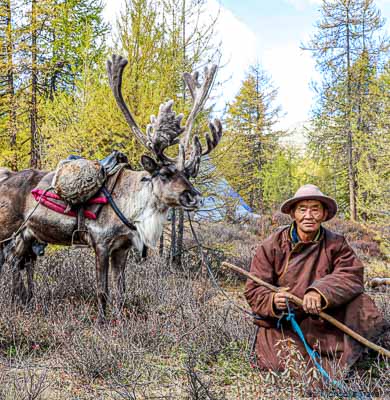 Mongolia horse riding tours